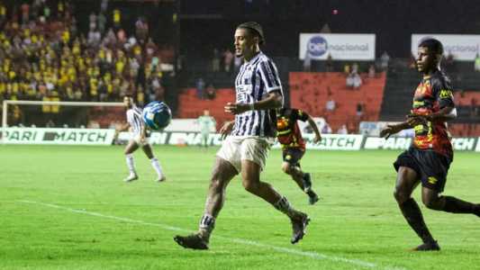 Ceará perdeu para o Sport por 2 a 0, no domingo, e se mantém distante do G4 da Série B