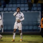 Ceará marca no segundo tempo, vence o Avaí e sobe na tabela da Série B