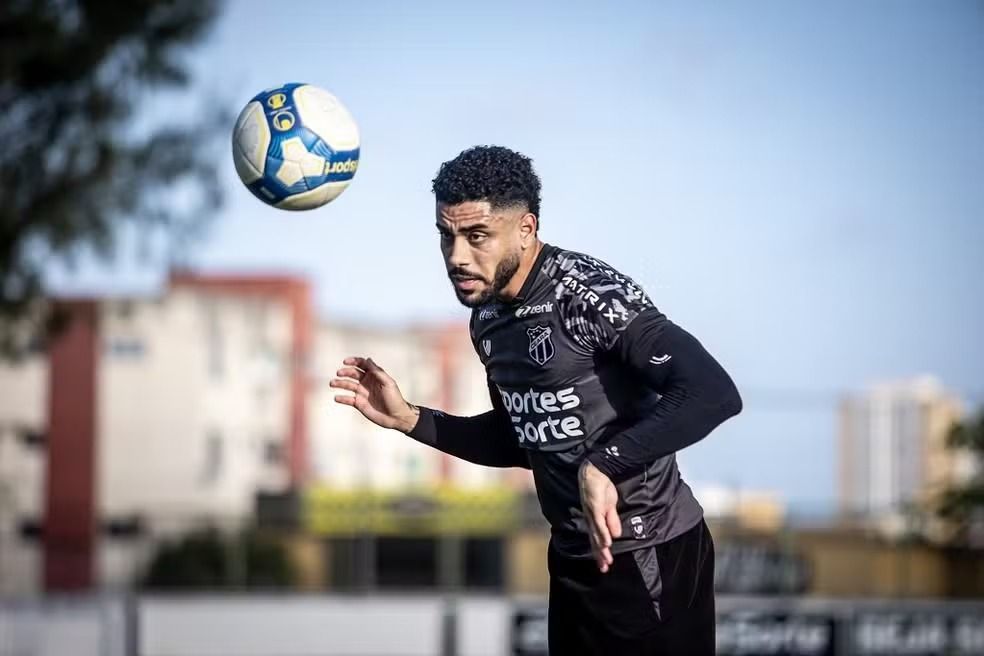 Ceará viaja para estrear na Copa do Brasil com 'reforço' na lateral