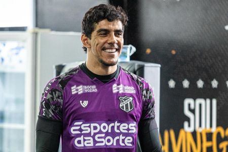 Richard, goleiro do Ceará durante treino da equipe na academia
