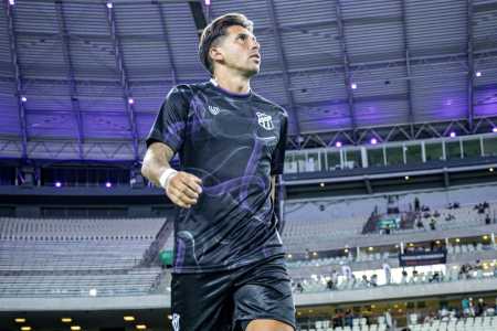 Lucas Mugni momentos antes do jogo entre Ceará e Corinthians
