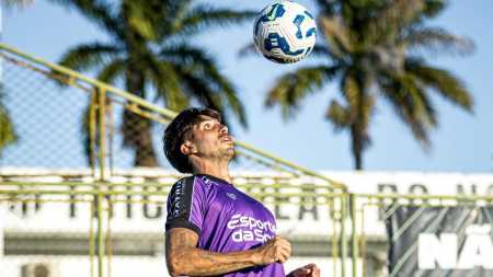 Lucas Mugni durante treino do Ceará