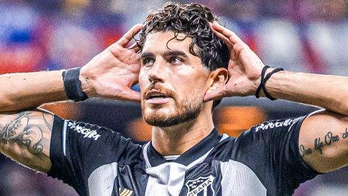 Pedro Raul comemora gol pelo Ceará no Campeonato Brasileiro