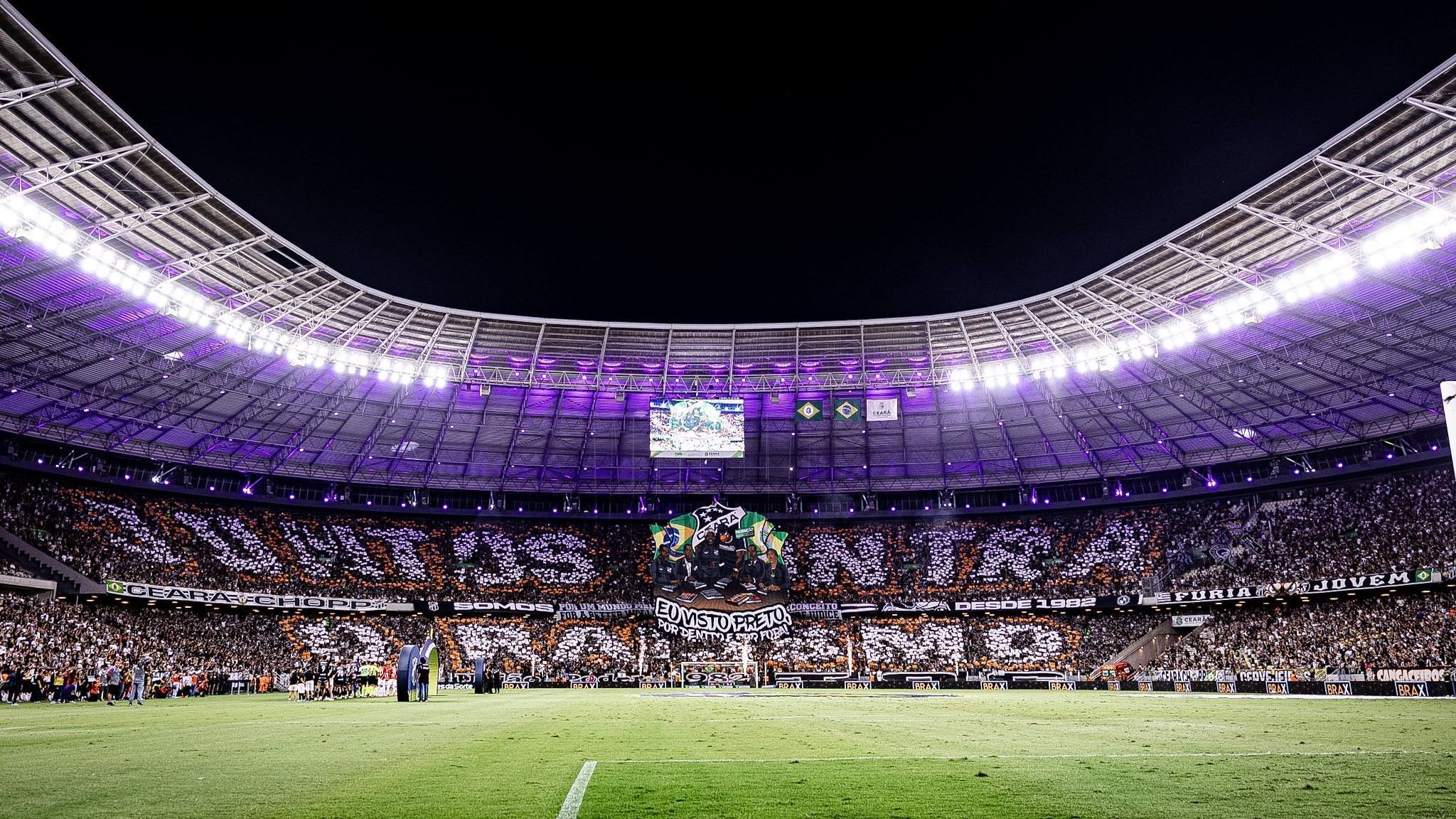 Promoção e casa cheia: Ceará divulga parcial de ingressos para jogo contra Cruzeiro