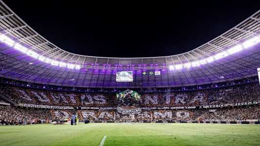 Torcida do Ceará nas arquibancadas da Arena Castelão