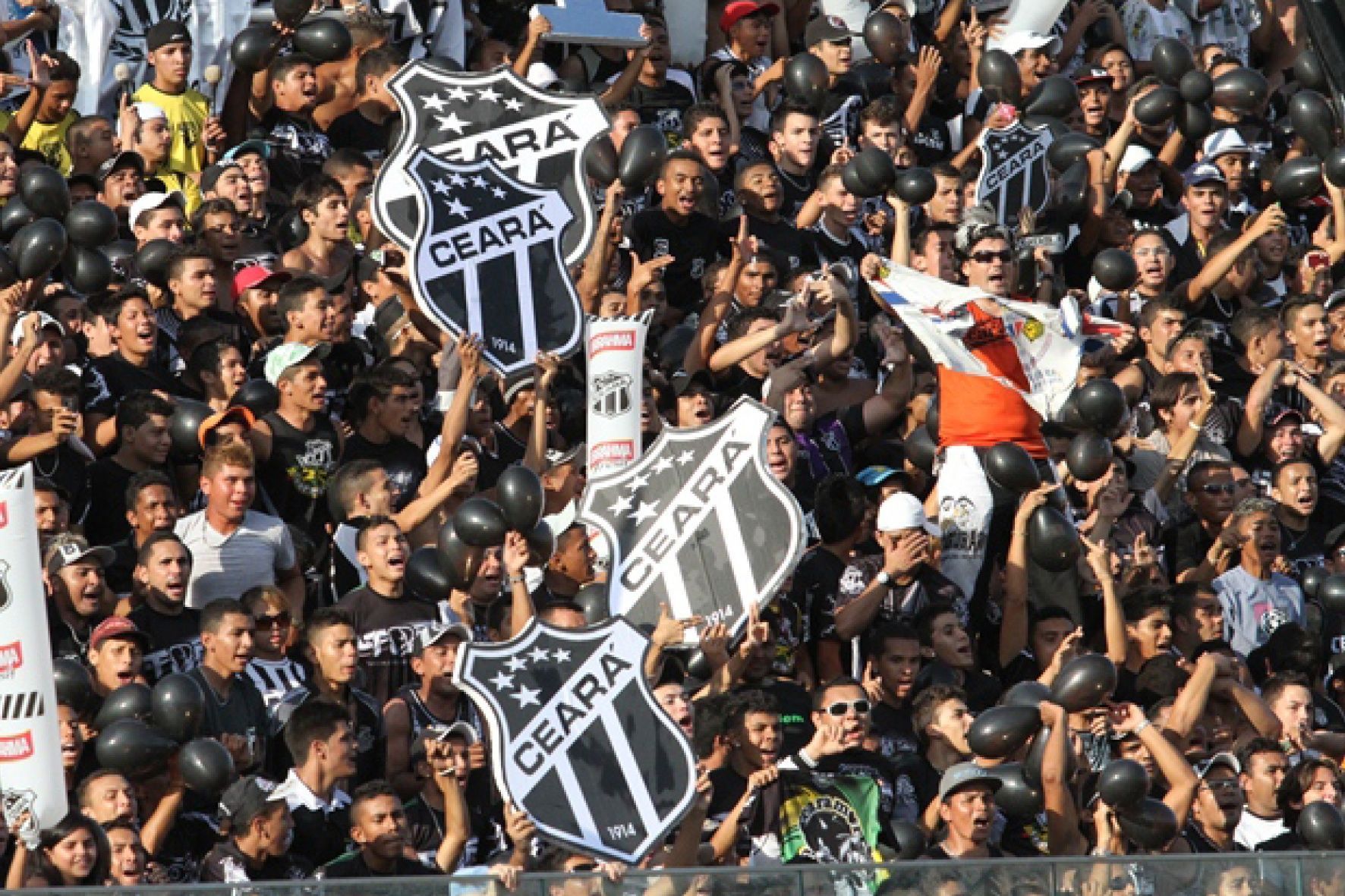 Ceará também é punido por briga de torcidas e terá que jogar com portões fechados