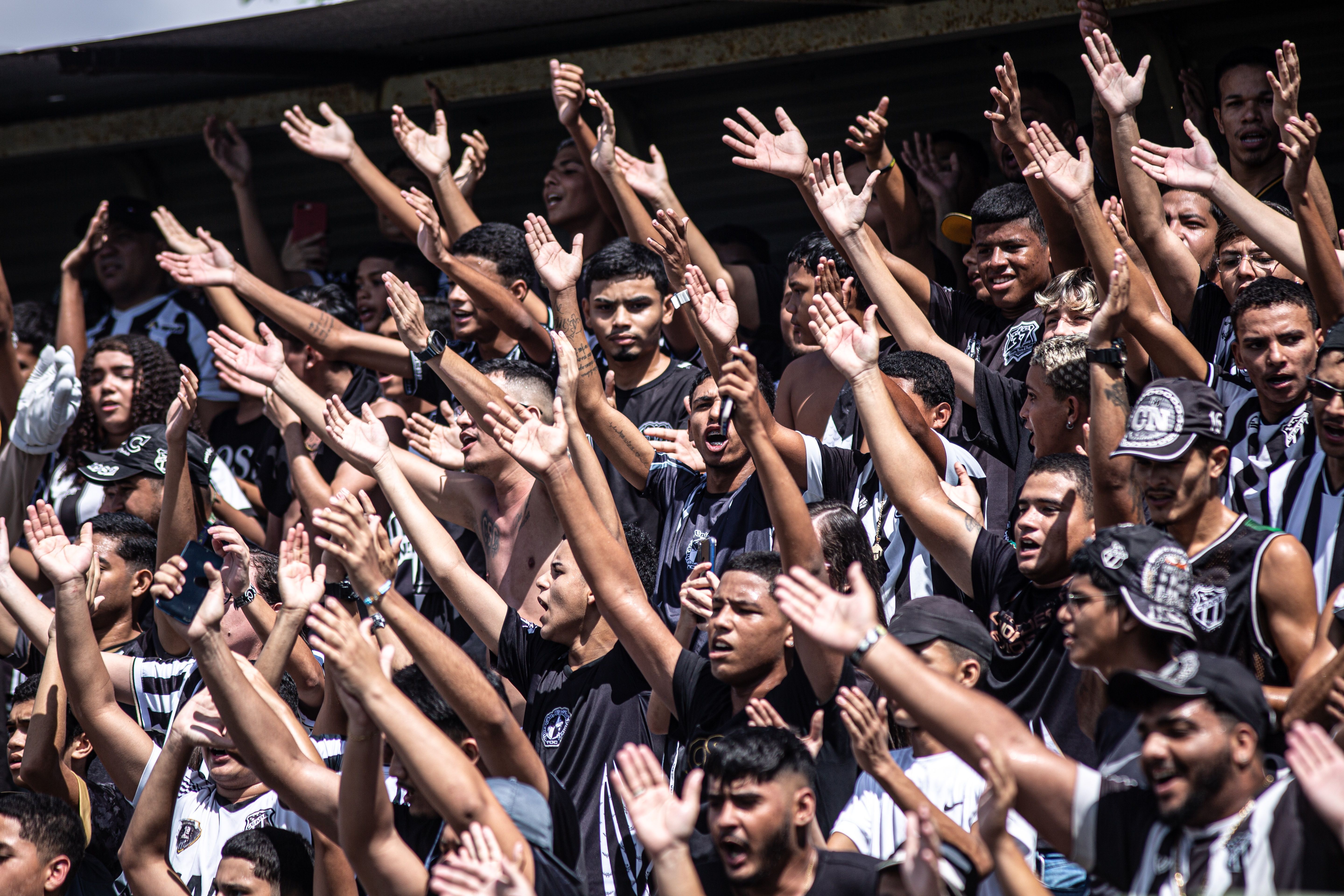 Ceará abre treino para torcida na véspera da final do Cearense