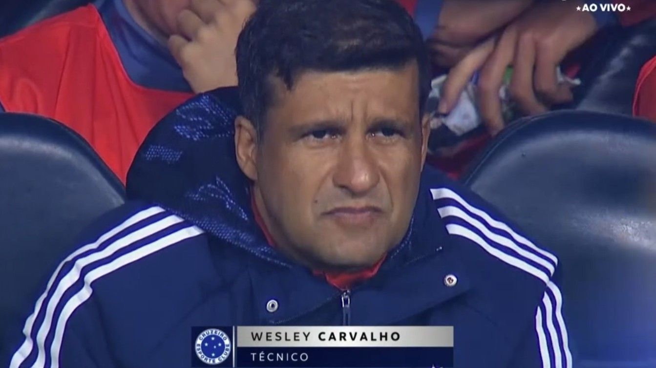 Por que transmissão não reconhece Seabra como técnico do Cruzeiro contra Boca?