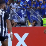 Leitura labial capta o que Pereira disse para Hulk em Cruzeiro x Atlético; assista