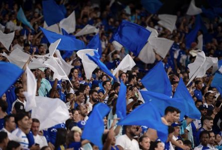Torcida do Cruzeiro no Mineirão em jogo do Brasileirão 2025