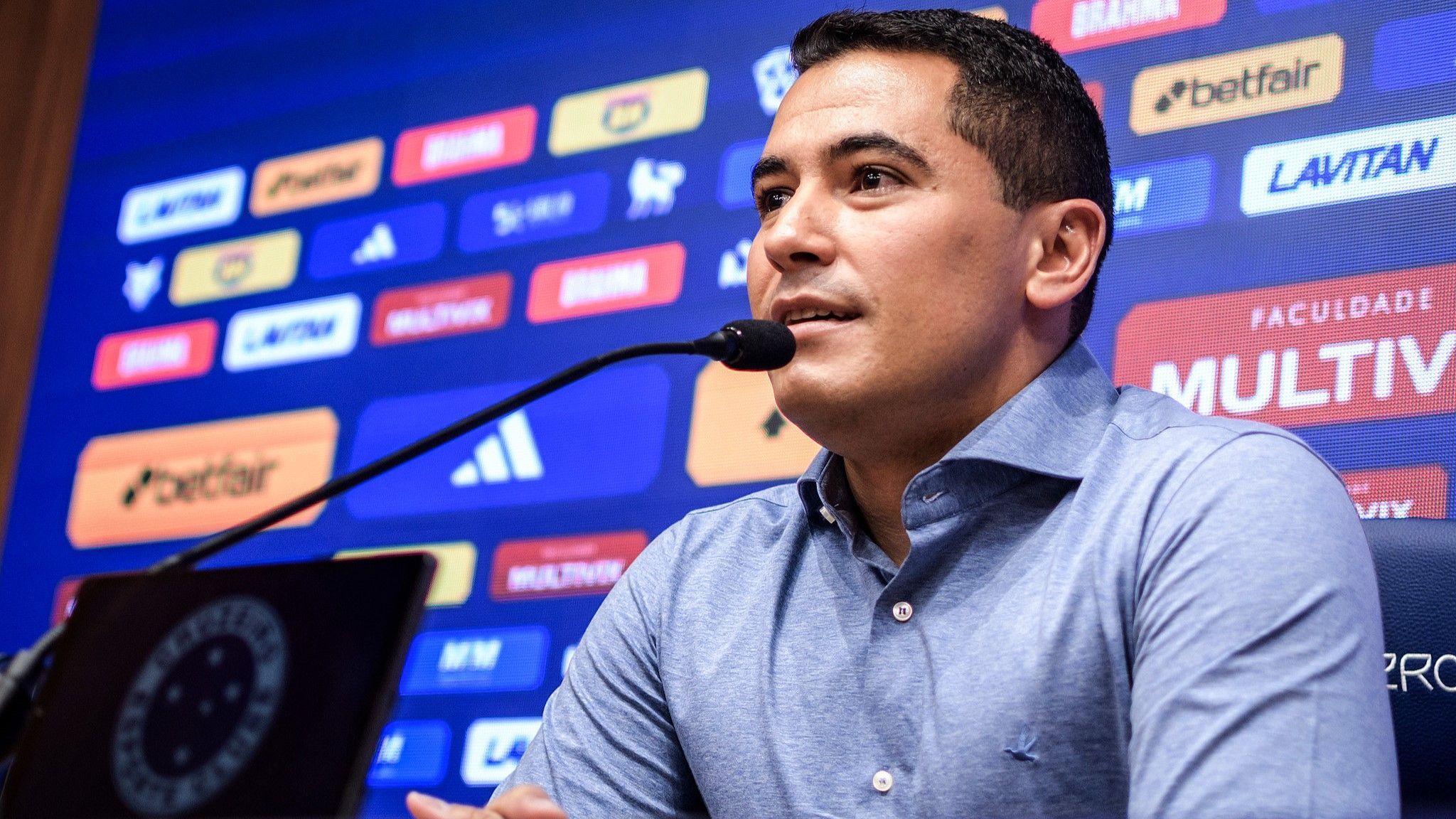 Pedro Martins revela ter tentado contratar técnico de gigante da Série A para o Cruzeiro