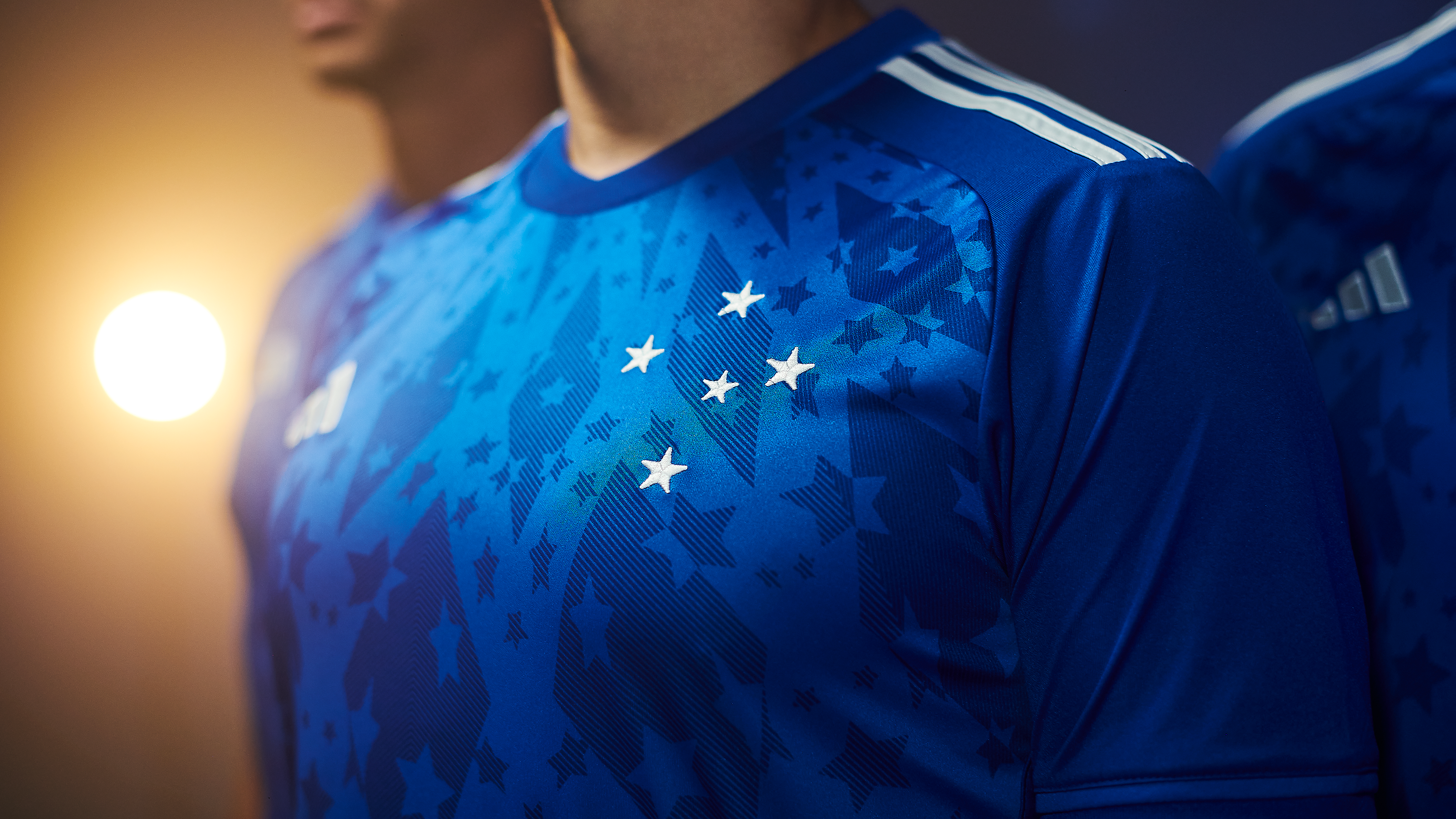 Vai mudar? Jogadores do Cruzeiro surgem com ‘novo patrocínio’ em camisa de 2024