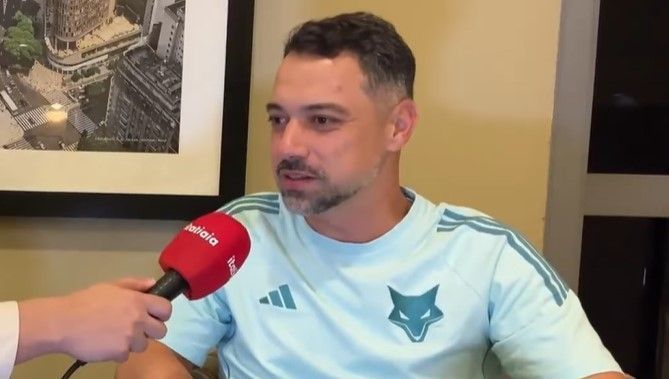 Técnico do Cruzeiro revela ‘receita’ para vencer Corinthians e ser campeão no feminino