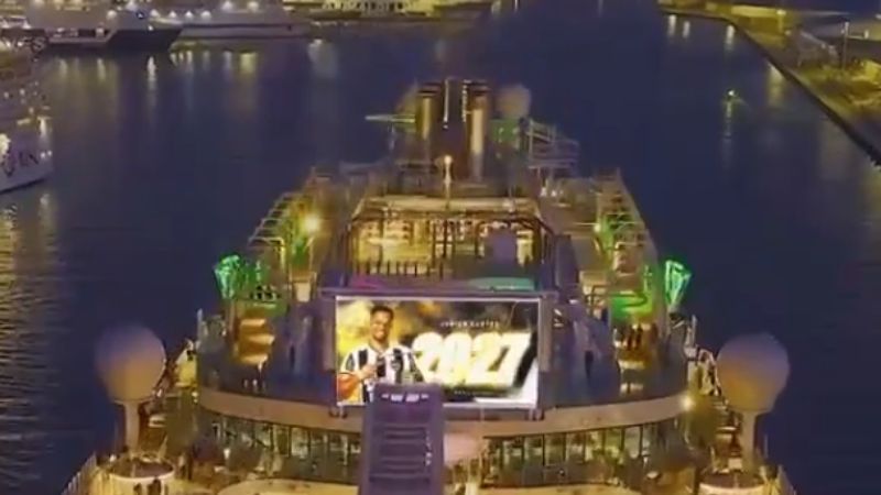 Botafogo provoca Cruzeiro em anúncio da renovação de Júnior Santos