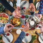 Política, memes, fofoca e religião: veja quais assuntos podem ou não ser falados na ceia de Natal