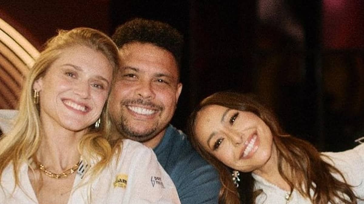 Gestor do Cruzeiro, Ronaldo convida Sabrina Sato para ser madrinha de casamento