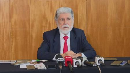 Celso Amorim entra nas negociações com Egito por resgate de brasileiros em Gaza