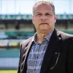 Apresentadora relembra episódio que revoltou Celso Roth: 'Comecei a chorar'