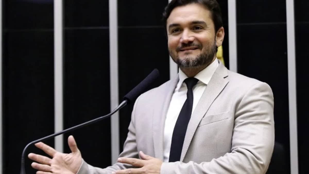 Sabino é nomeado para o Turismo em edição extra do Diário da União, e novela com Daniela Carneiro chega ao fim
