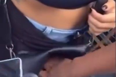 Vídeo: mulher é presa em bloco de Carnaval com 22 celulares furtados em pochete
