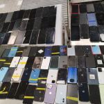 Pai e filho são presos no Aeroporto de Confins com 107 celulares usados