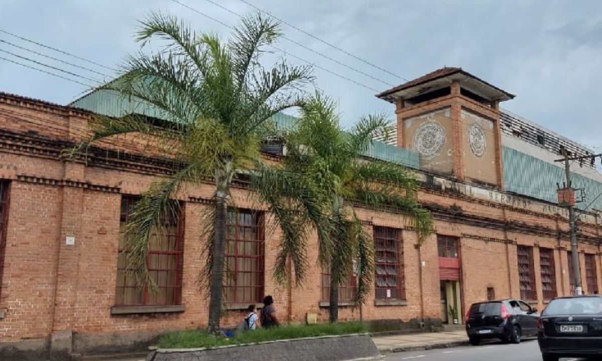 CEM abre vagas para oficinas gratuitas para ensino regular e EJA em Juiz de Fora
