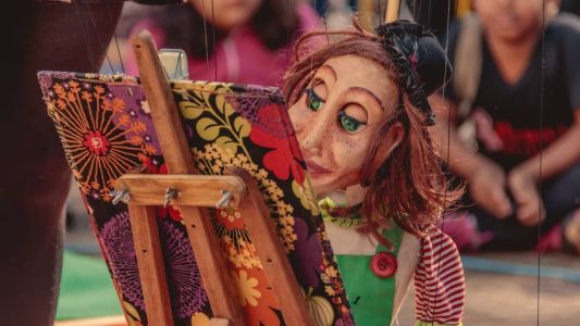 Cena de Laia e o Voo da Imaginação, um dos espetáculo da mostra