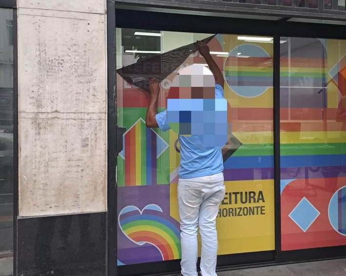 Fuad explica por que retirou faixa com ‘bem-vindes’ do Centro LGBT+ de BH
