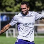 Atacante do Cruzeiro, Gilberto 'herda' numeração de Henrique Dourado