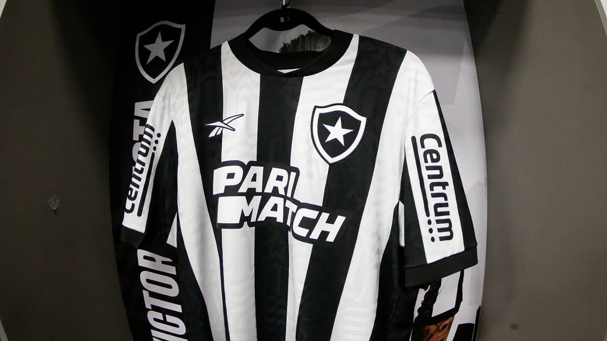 Botafogo anuncia novo patrocinador para as mangas do uniforme