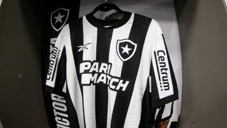 Centrum volta a estampar sua marca na camisa do Botafogo