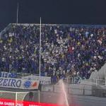 Torcida do Cruzeiro lota espaço visitante em jogo contra o RB Bragantino