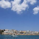 Homem e bebê morrem após naufrágio na ilha de Lampedusa, na Itália