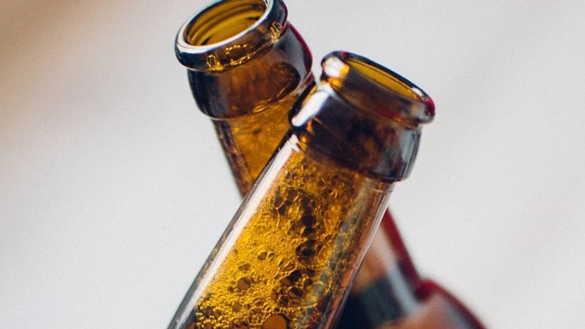 Na volta do Carnaval após Covid-19, cervejarias apostam em brindes 