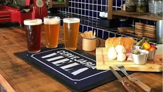 Cervejaria e bar ocupam a 9ª e 10ª colação; júri formado por 60 pessoas escolheu os 100 melhores bares do país