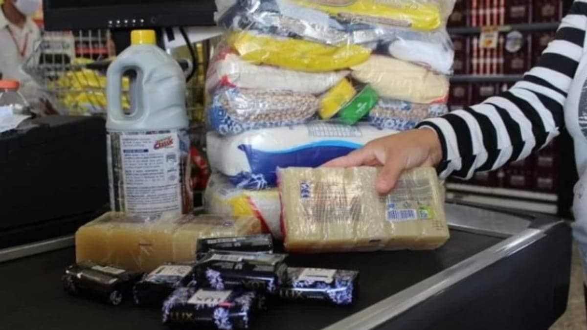 Cesta básica em Belo Horizonte ultrapassa os 700 reais