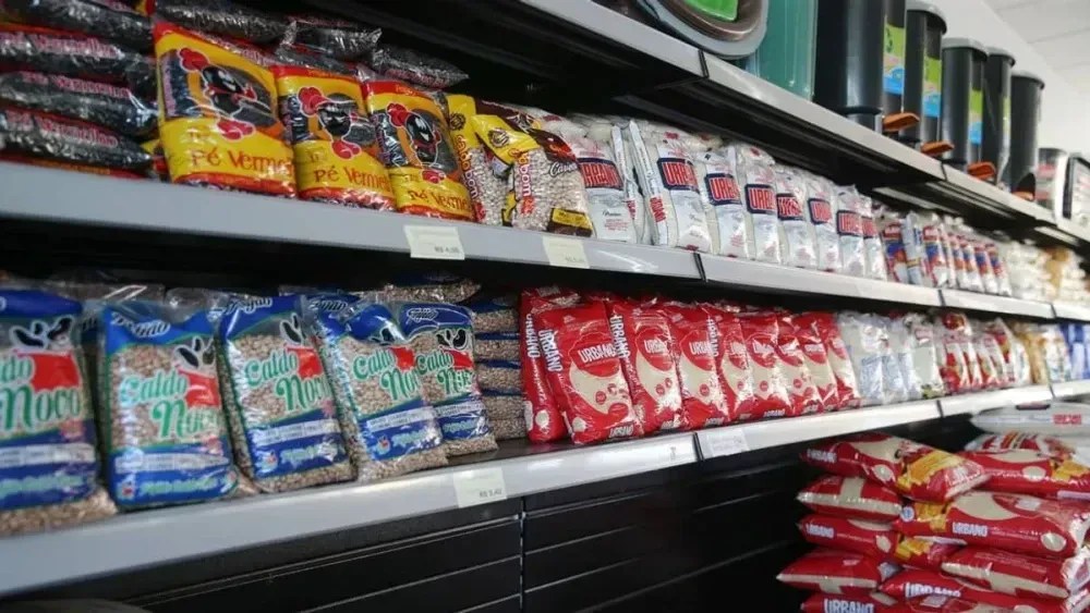 Cesta de Natal fica quase 10% mais cara em Minas e consumidores sentem no bolso