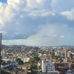 Previsão do tempo: BH tem dia quente com temperatura de 30ºC e chuvas isoladas