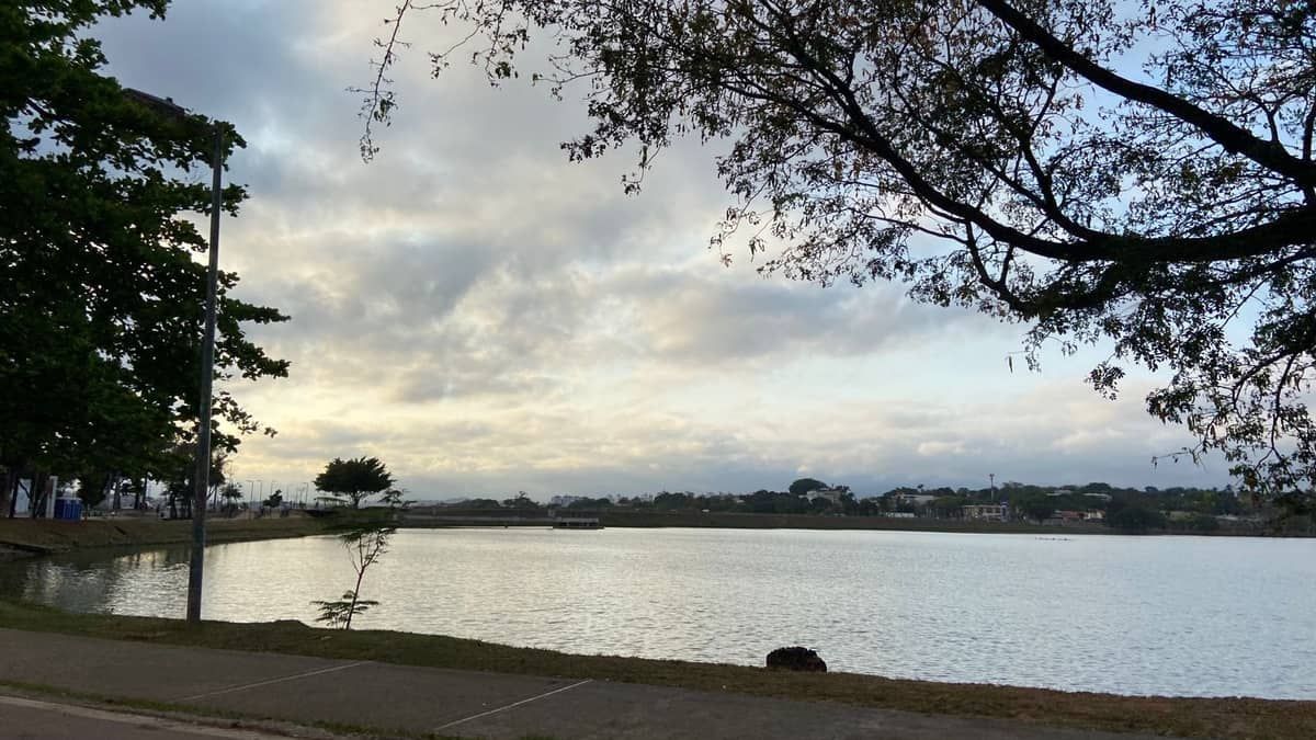 Previsão do tempo: BH terá sol e chuva neste sábado (30)