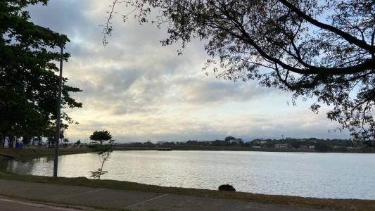 Céu ficará parcialmente nublado na capital neste sábado (30)