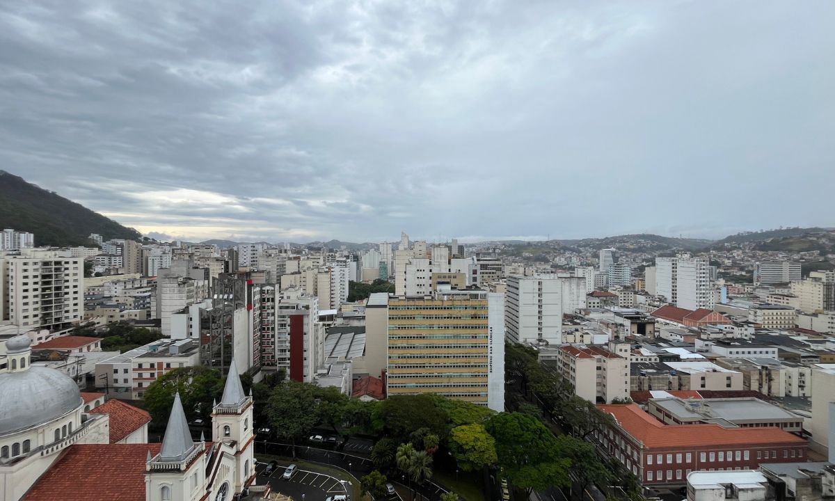 Previsão de tempestade no fim de semana na Zona da Mata e Vertentes