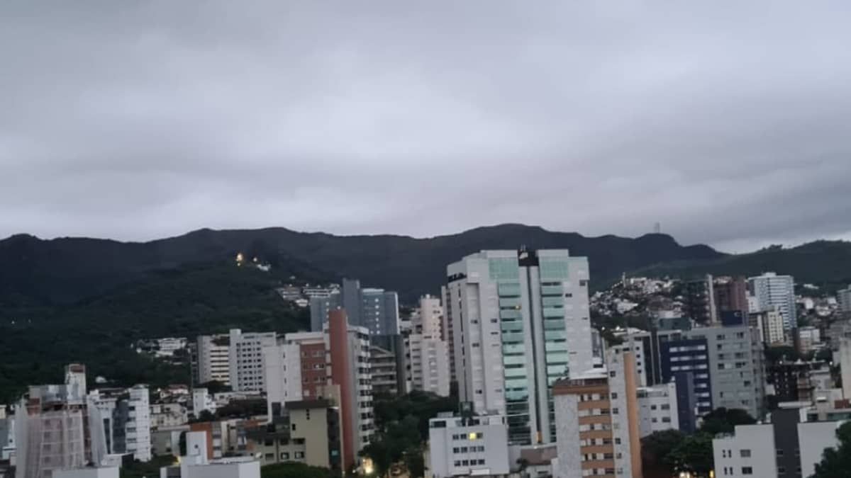 Mais de 400 cidades de Minas estão sob alerta para chuva com ventos de até 100 km/h; veja quais 
