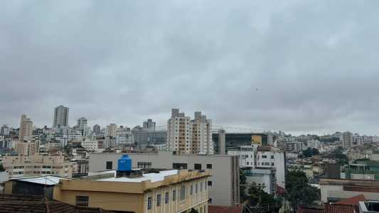 Céu nublado nesta terça-feira (24)