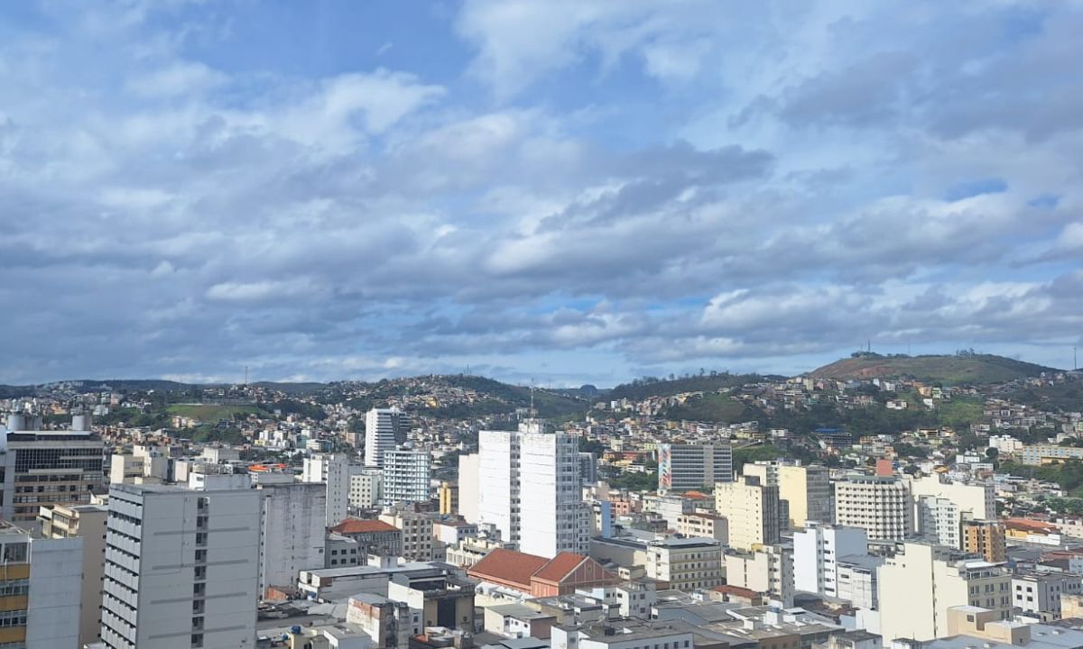 Previsão do Tempo: Defesa Civil divulga alerta de vendaval em Juiz de Fora