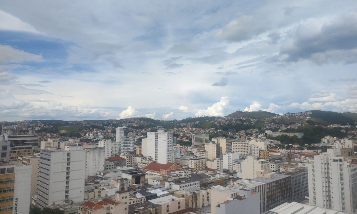Semana começa com alerta de chuva intensa para Zona da Mata e Vertentes