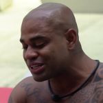 BBB 23: Cezar chora ao lembrar discurso de Nicácio: ‘ser enfermeiro não é demérito’