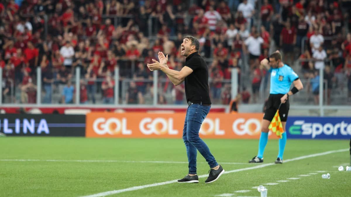 Inter: Coudet projeta ida semifinal da Libertadores contra Fluminense: 'Não acaba quarta'