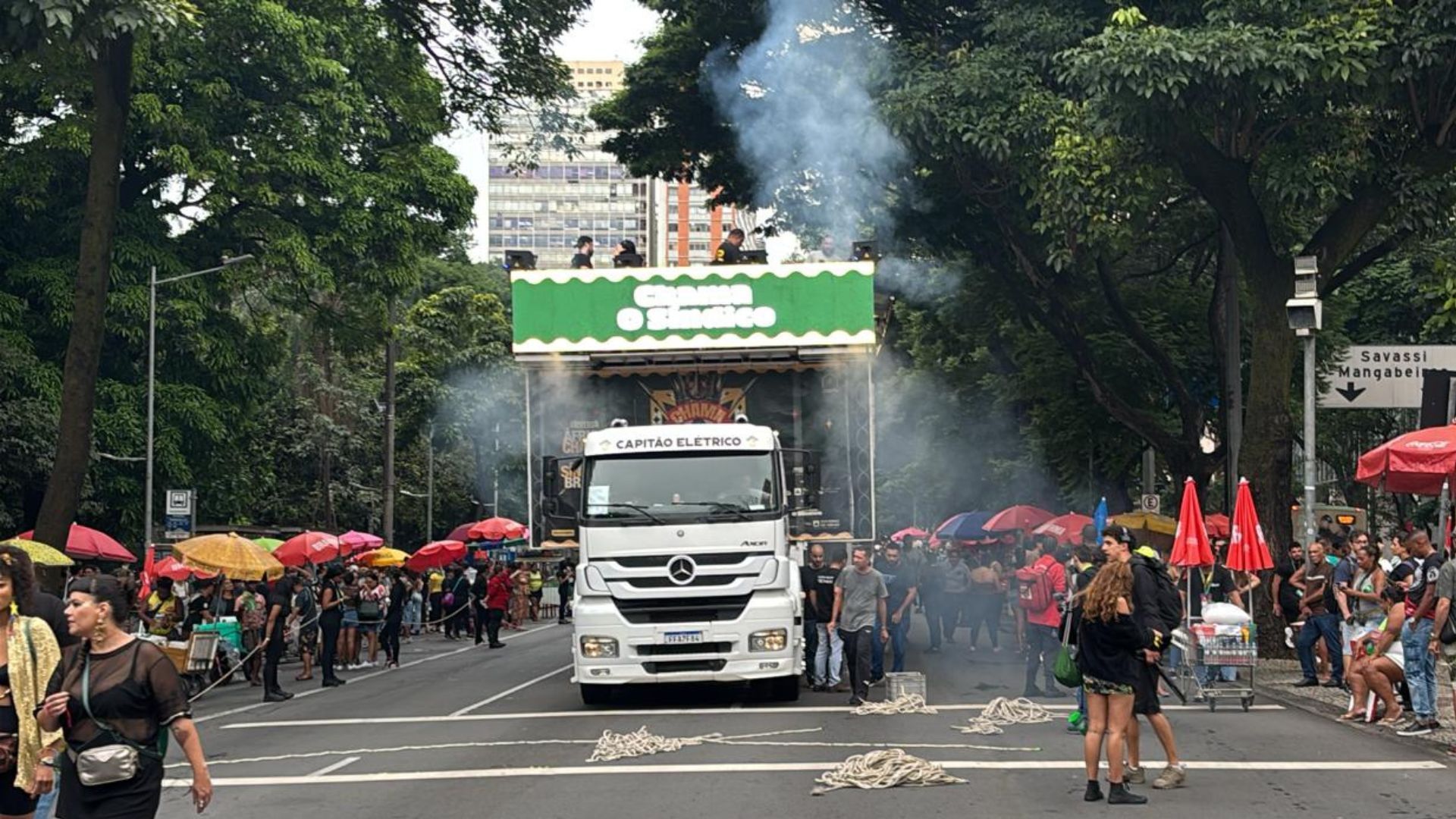‘Chama o Síndico’: Avenida Afonso Pena, na altura do Parque Municipal, é interditada