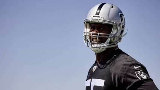 Chandler Jones não defenderá mais o Las Vegas Raiders