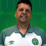 Chapecoense anuncia retorno do treinador Claudinei Oliveira